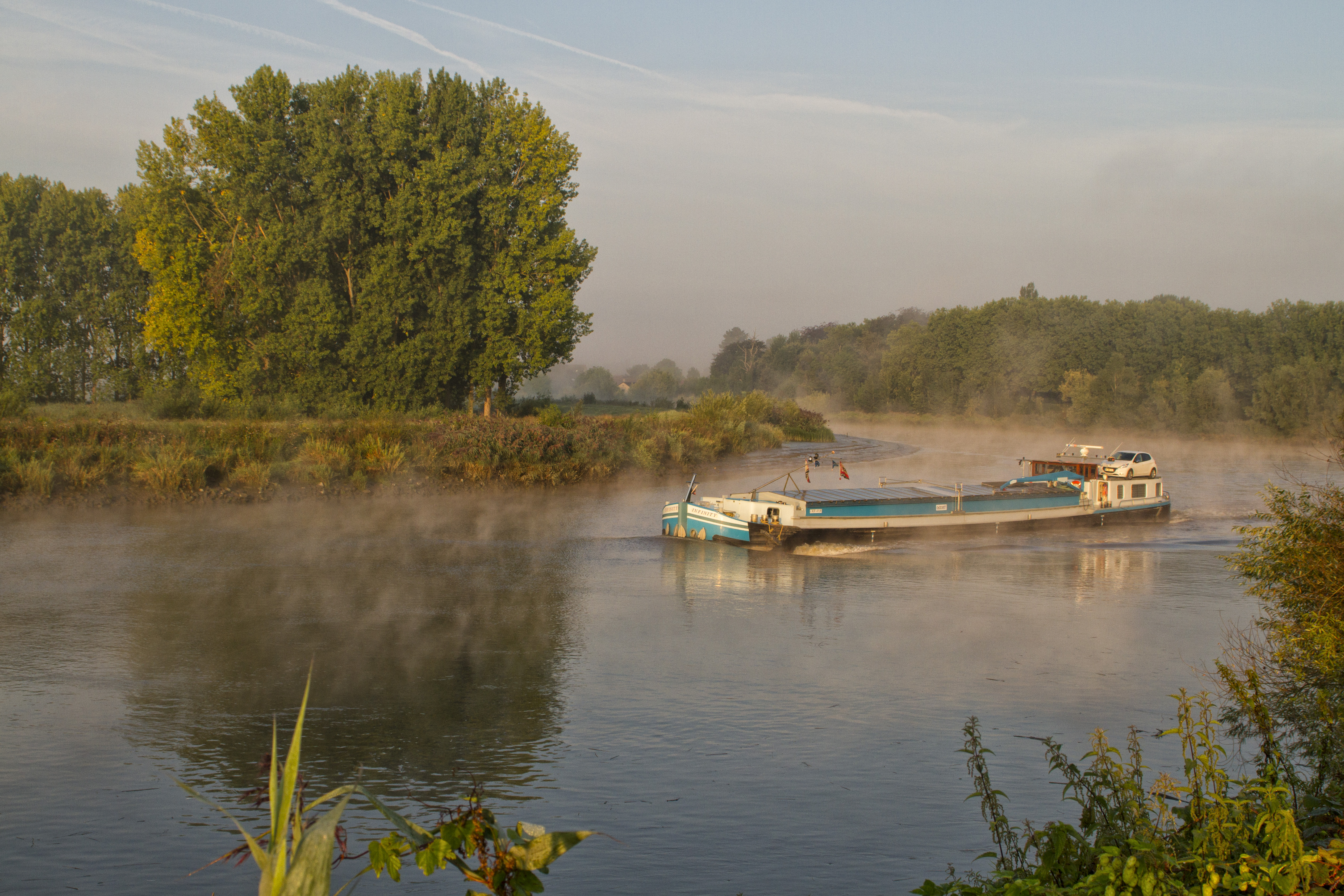 Vrachtboot op Schelde