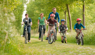 Fietsers in de natuur